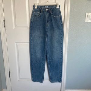 Urban outfitters high rise baggy jeans, size 24, worn 1 time